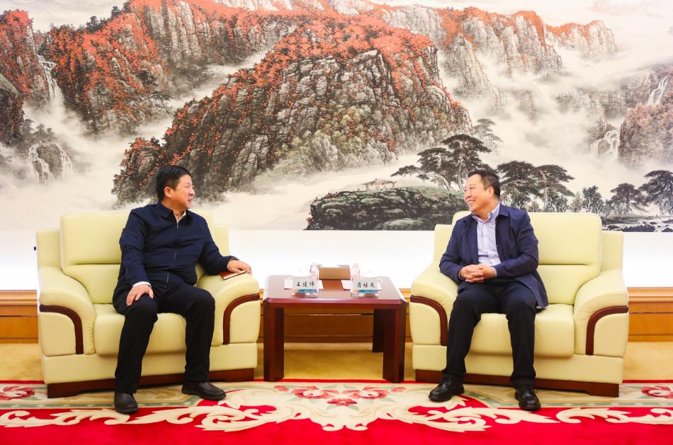 大唐甘肅公司黨委書記、董事長王建偉與甘肅電投集團黨委書記、董事長蒲培文會談