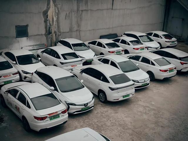 新能源網約車頻遭“拒保”，“一險難求”難在哪?