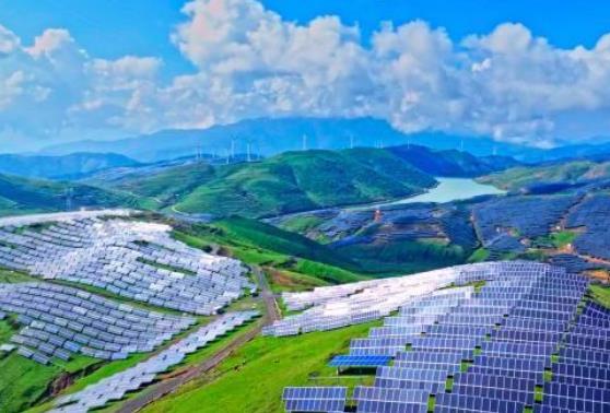 九大基地之一 金沙江下游云南側清潔能源基地首批風光基地項目全容量并網發電