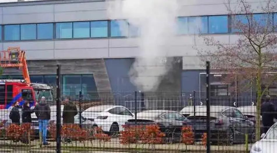 特斯拉儲能系統突發火災!