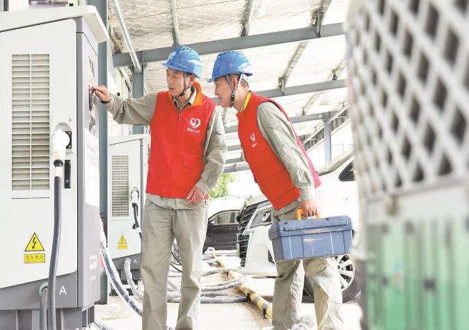 國網老河口市供電公司精打細算幫企業降低用電成本