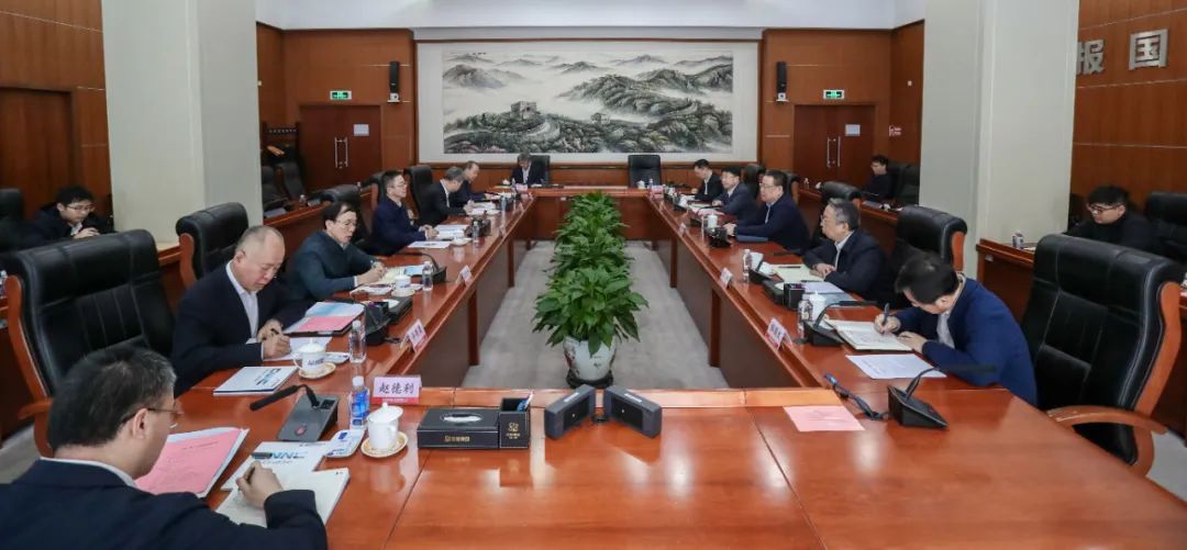 中核集團會見中國一重董事、總經理、黨委副書記呂智強一行