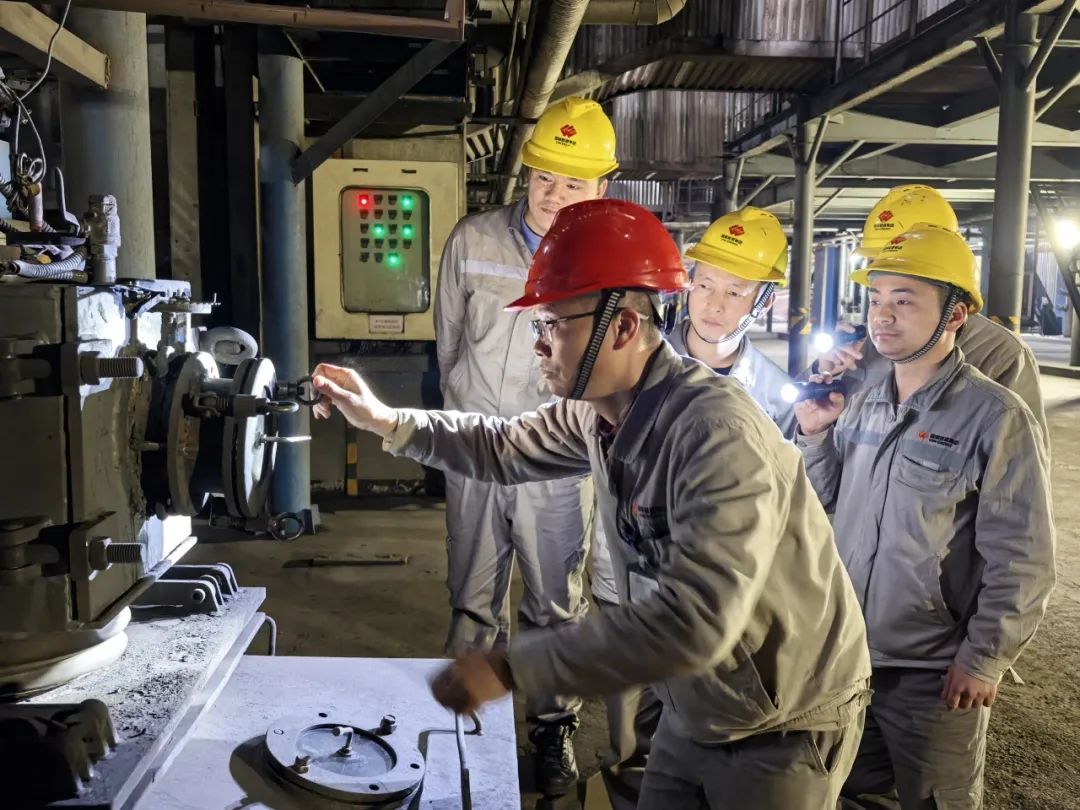 機組運行“掌舵者” ——記國家能源集團金牌班組長楊昌仁