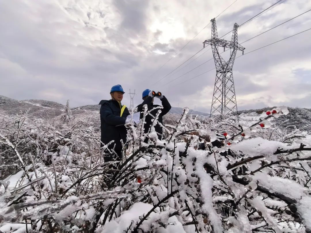 南方電網科技抗冰 讓冰雪“看得見、除得掉、防得住”