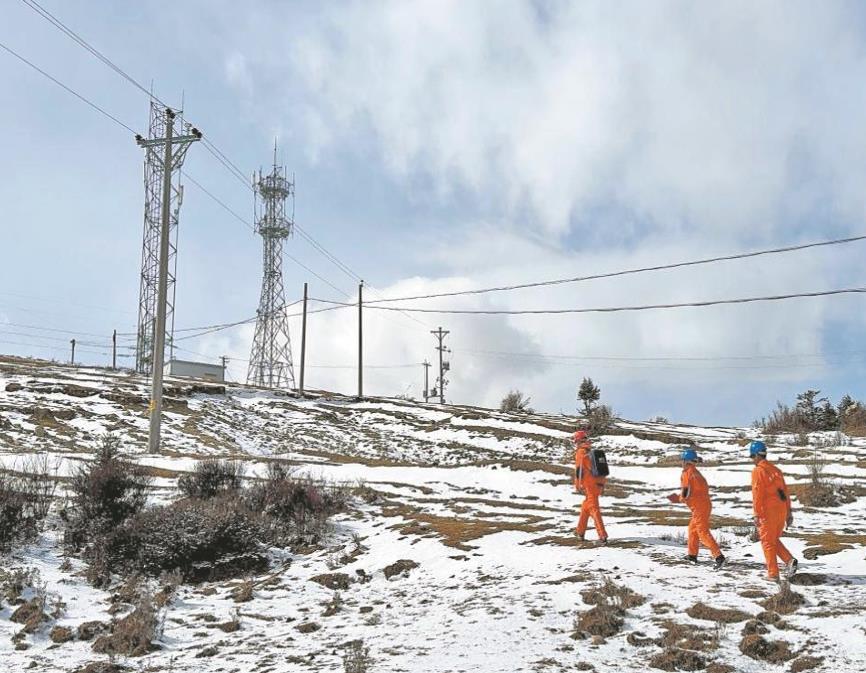 雪后特巡高海拔地區線路
