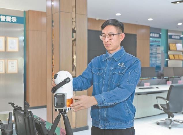 趙金雄:挖創(chuàng)新潛能,護(hù)電網(wǎng)安全