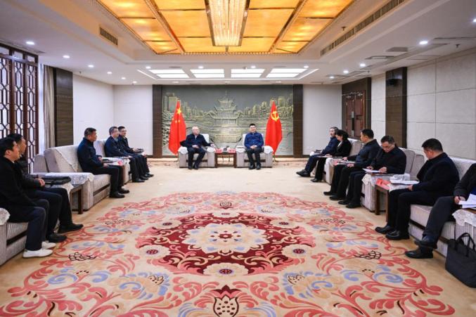 貴陽市領導會見中國節能環保集團有限公司黨委常委、總會計師朱慶鋒一行