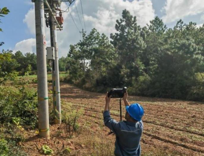 云南曲靖馬龍供電局全面防范山火 筑牢電網“防護網”