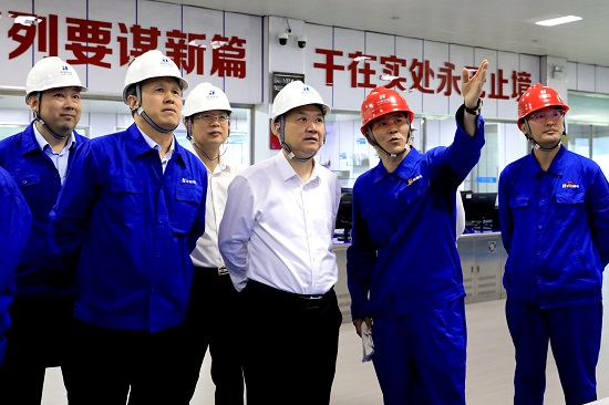 中國華能集團董事長溫樞剛到鶴崗電廠、伊春熱電督導調研生態環保及安全生產工作