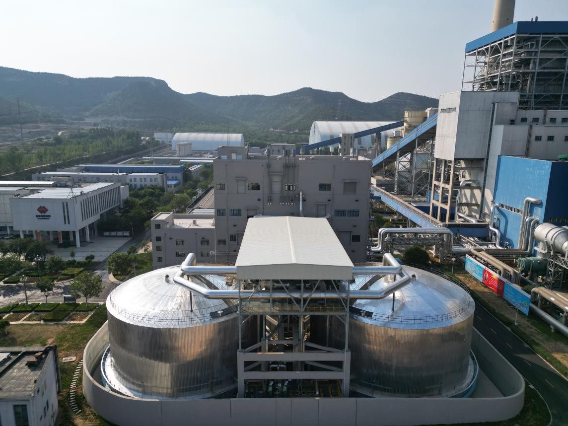 國內(nèi)首個“抽汽蓄能”熔鹽儲熱調(diào)峰項目通過驗收