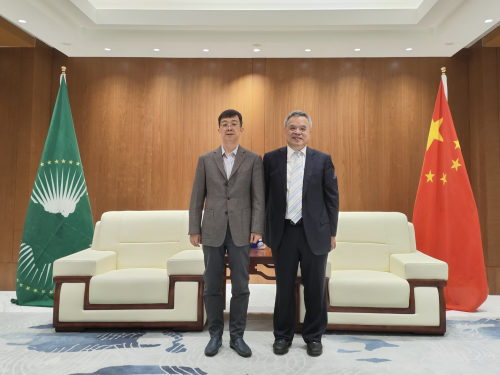 駐非盟使團團長蔣烽大使會見全球能源互聯網發展合作組織副主席一行