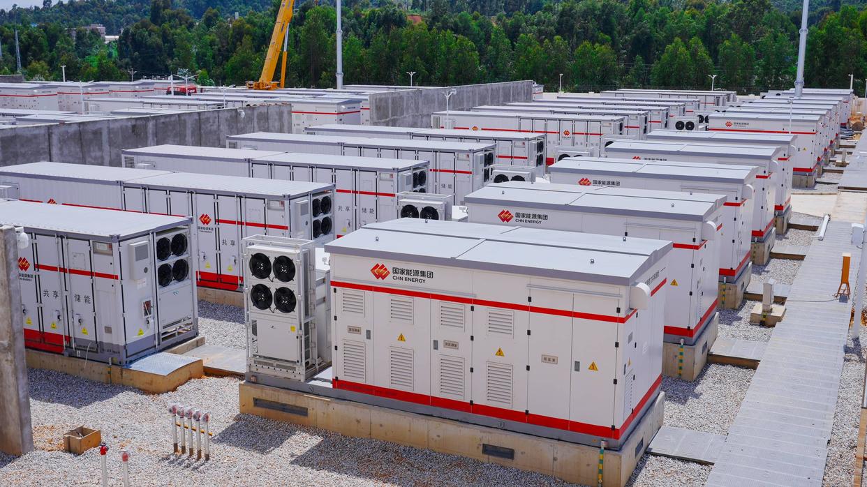 加速新型電力系統構建 鵬輝能源助力大理祥云縣工業園400MWh共享儲能電站并網