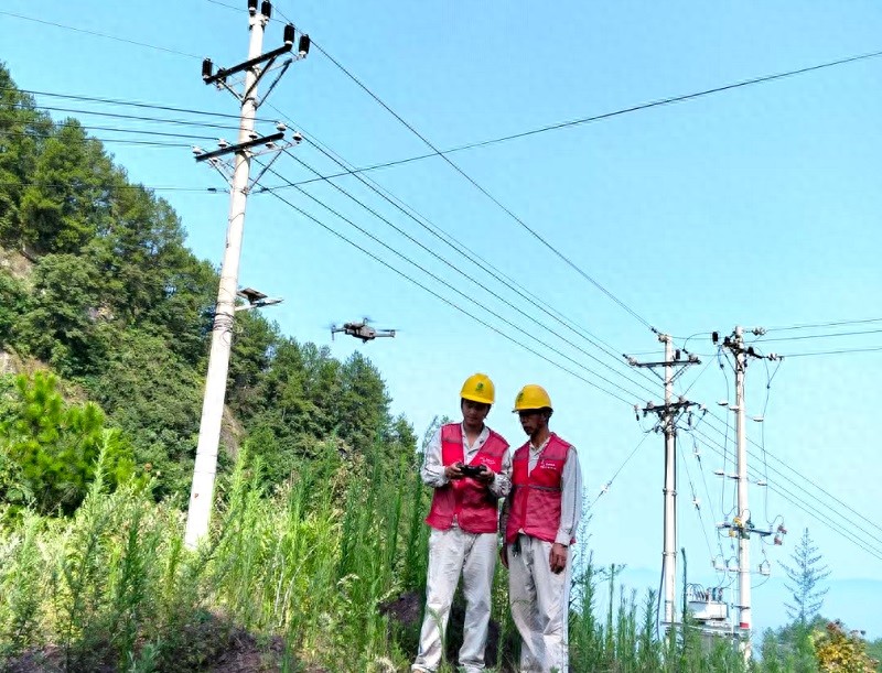 國網豐都供電公司無人機巡檢防山火于未“燃”