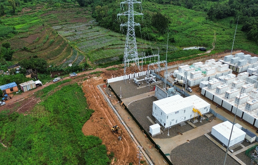 云南首個電網側大型全釩液流長時儲能示范工程并網投運