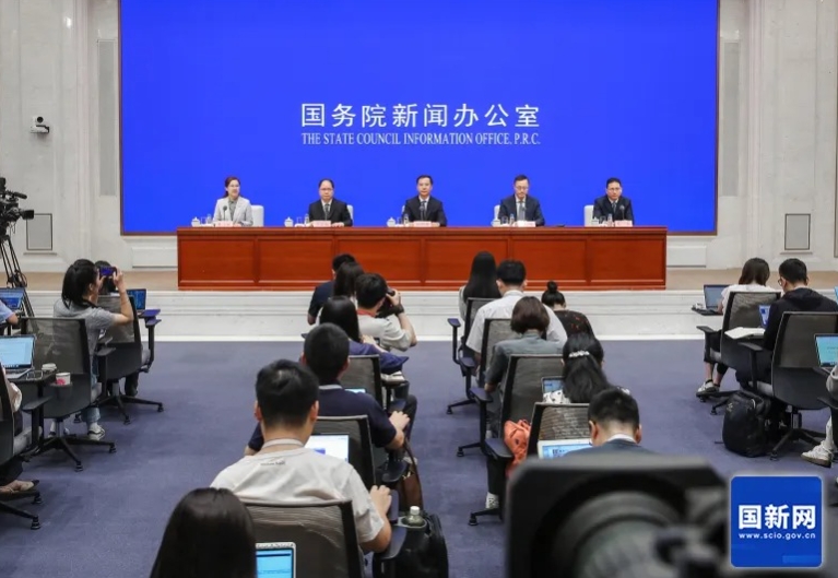 國家數據局：我國日均Token消耗量突破30萬億