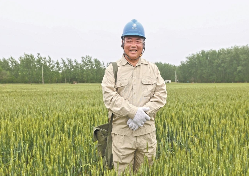 二十八載隨叫隨到 用心用情服務鄉親——記全國勞動模范袁立雨