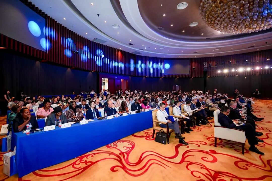 中國國際大數據產業博覽會數字絲綢之路·數字經濟國際對接交流活動成功舉辦